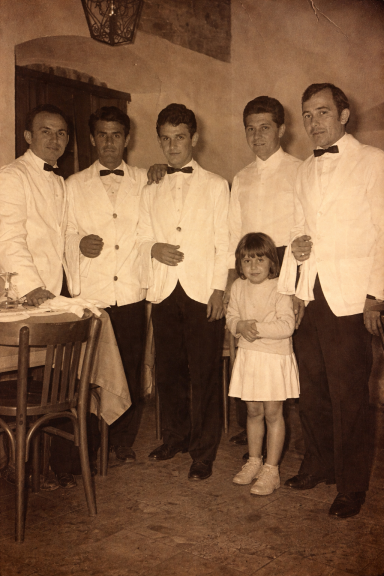 Peppino, i suoi collaboratori e Laura